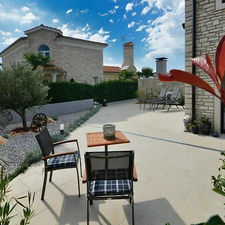 Casa Collini Nyaraló